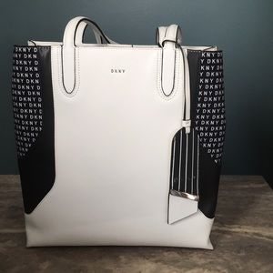 Dkny handbag OTS bl/wh w-tag brand new